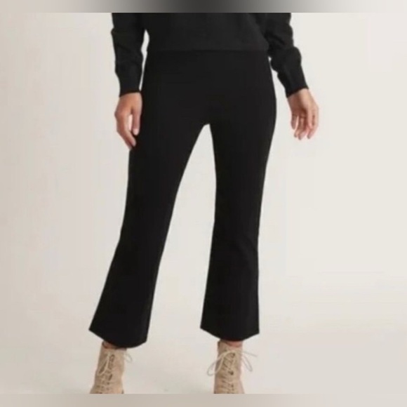 Marine Layer Black Kick Flare Pull On Cropped Pants Size M Like New - Picture 9 of 9